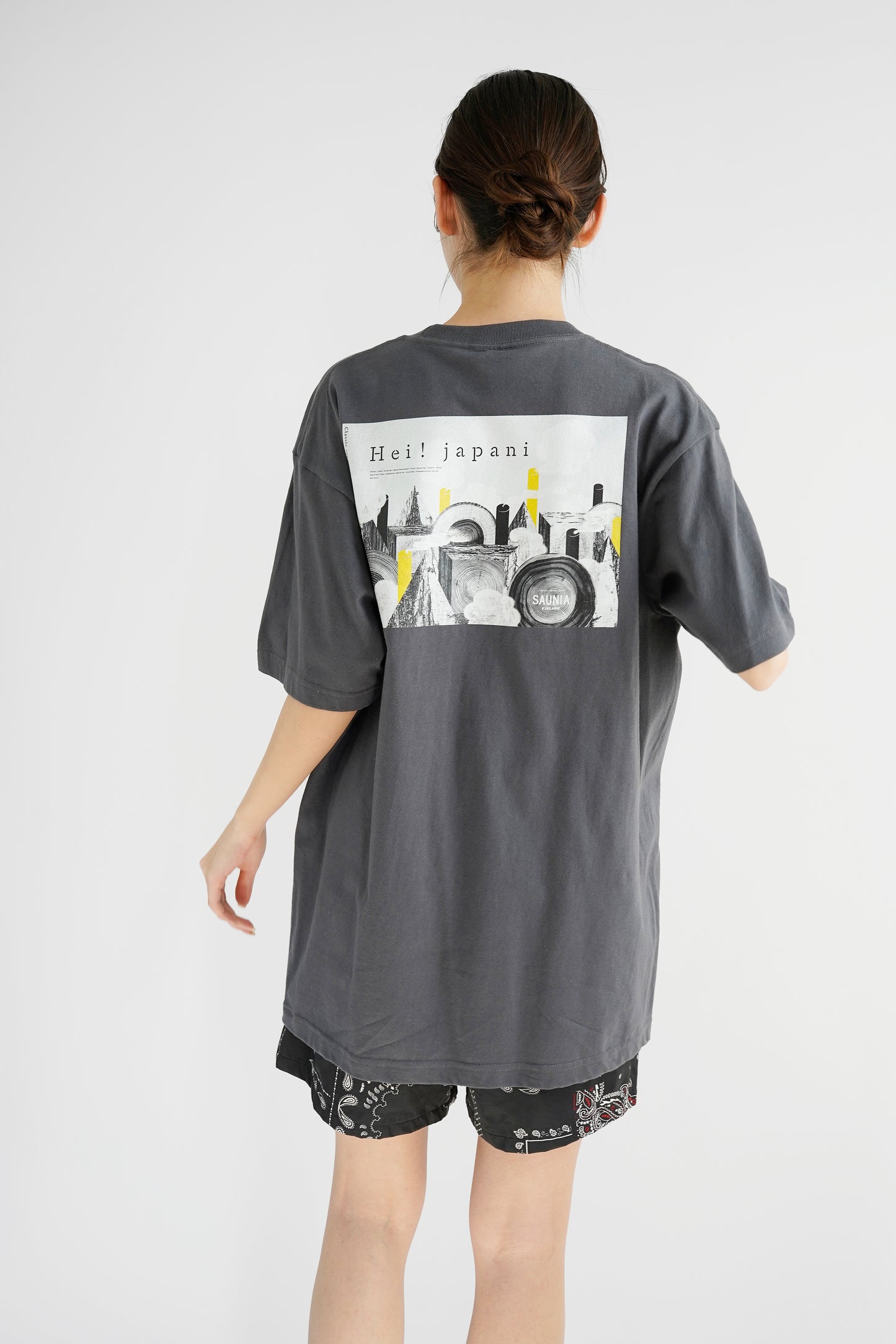 92050006 サウニアバックプリント Tシャツ デニム L