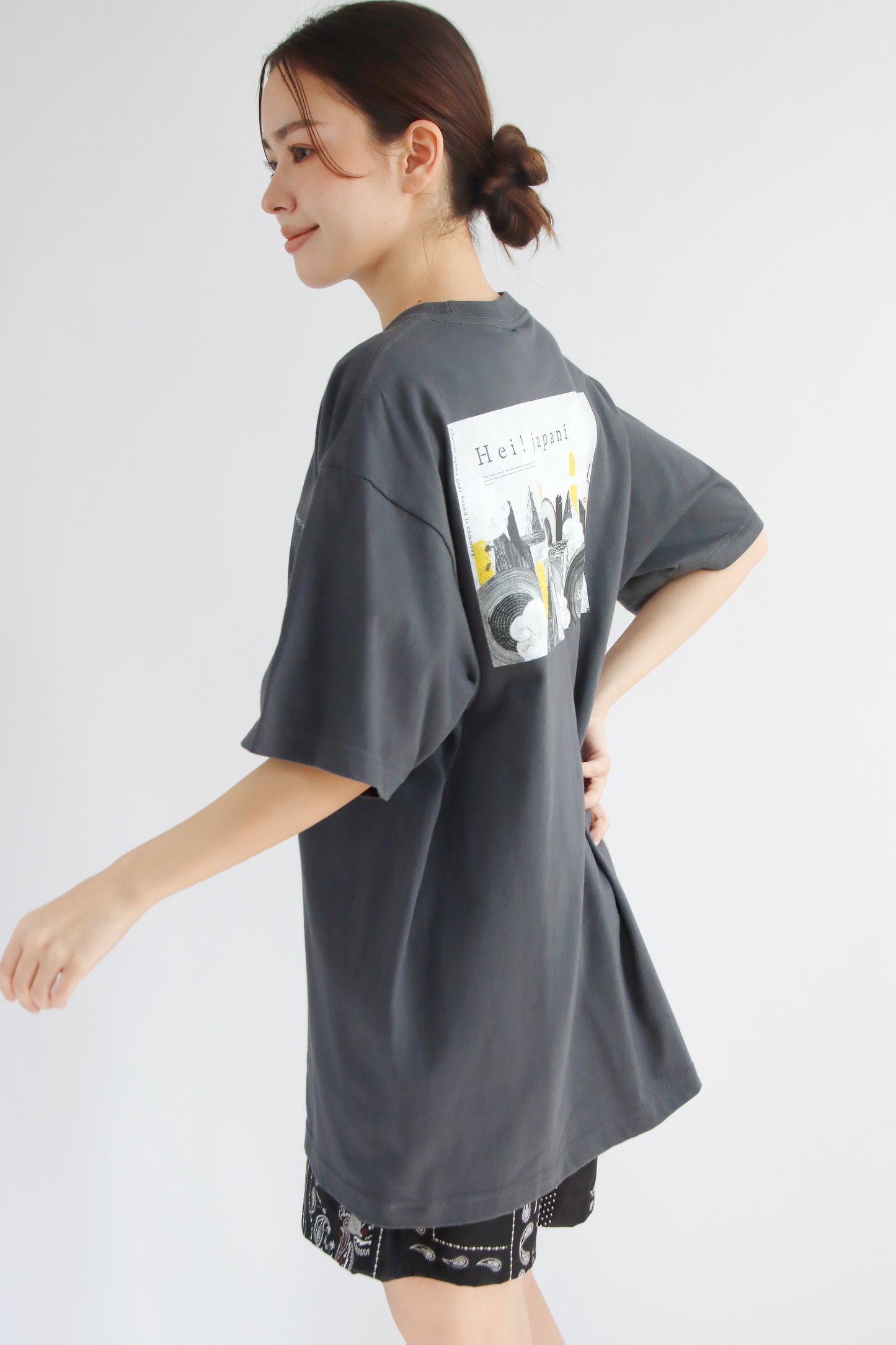 92050006 サウニアバックプリント Tシャツ デニム L